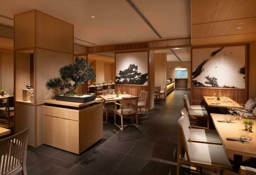 Отель Doubletree By Hilton Kyoto Higashiyama
