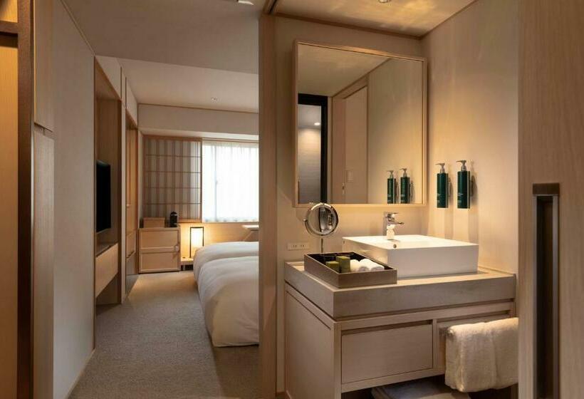 Отель Doubletree By Hilton Kyoto Higashiyama