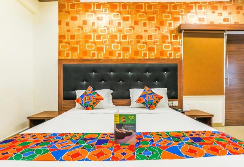 酒店 Fab Star Hospitality Service