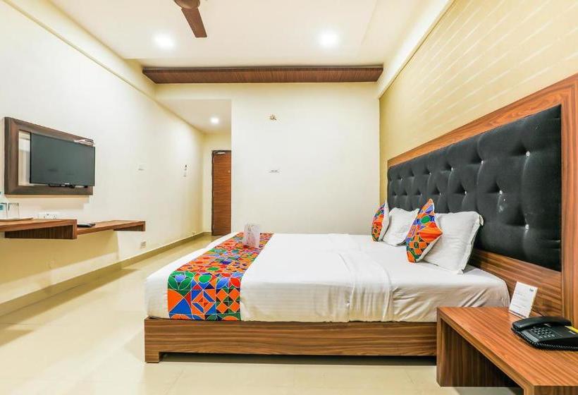 酒店 Fab Star Hospitality Service