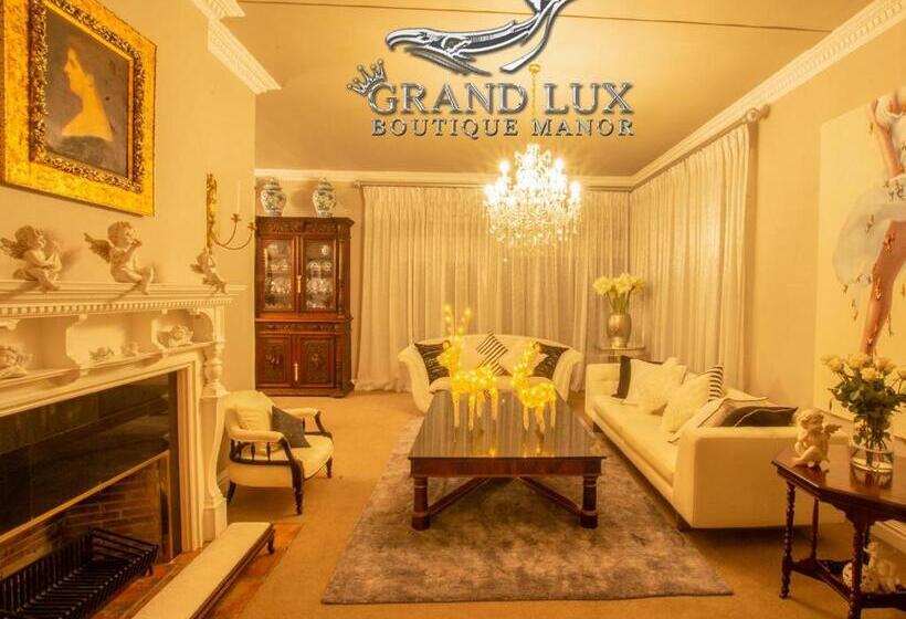 Отель Grand Lux Boutique Manor