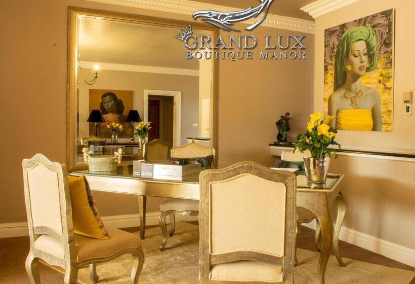 Отель Grand Lux Boutique Manor