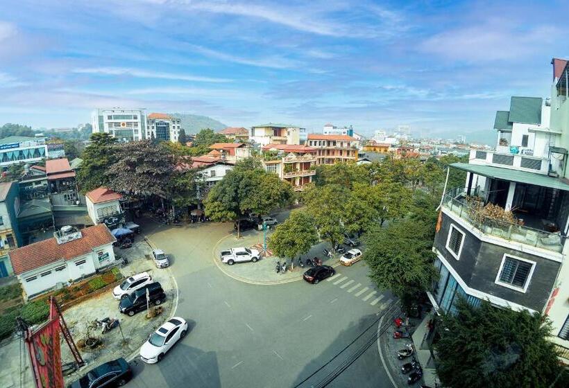 هتل Khách Sạn Hoàng Yến