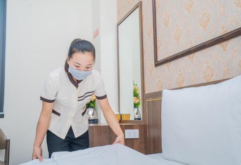 هتل Khách Sạn Hoàng Yến