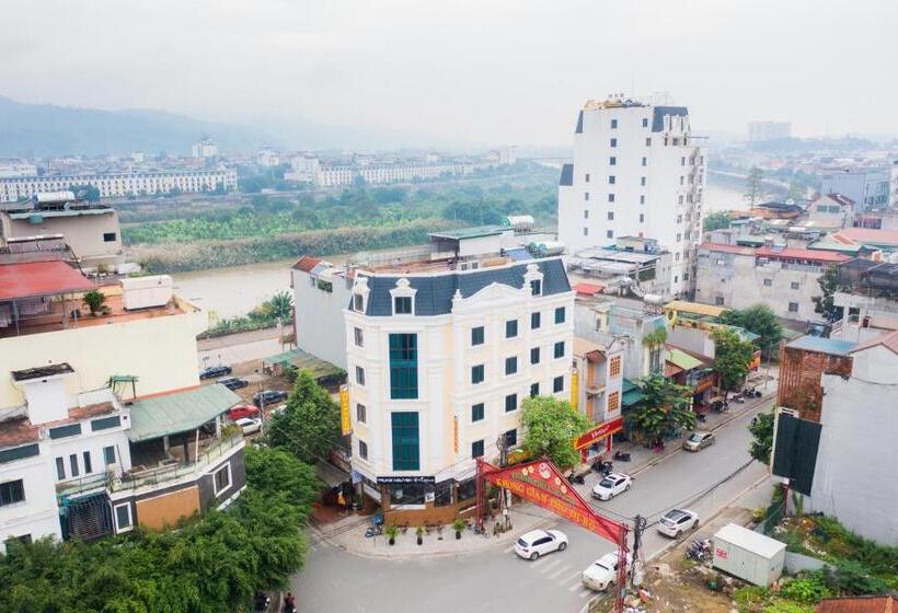 هتل Khách Sạn Hoàng Yến