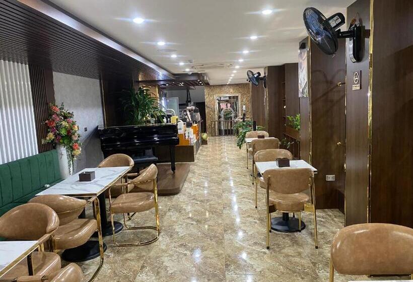 هتل Khách Sạn Hoàng Yến