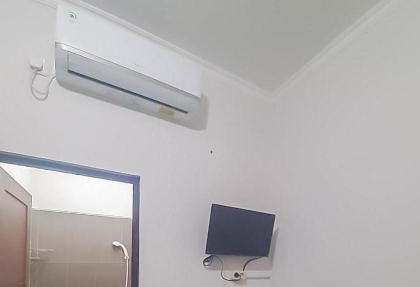 Отель Koolkost Syariah At Colombus Galuh Mas