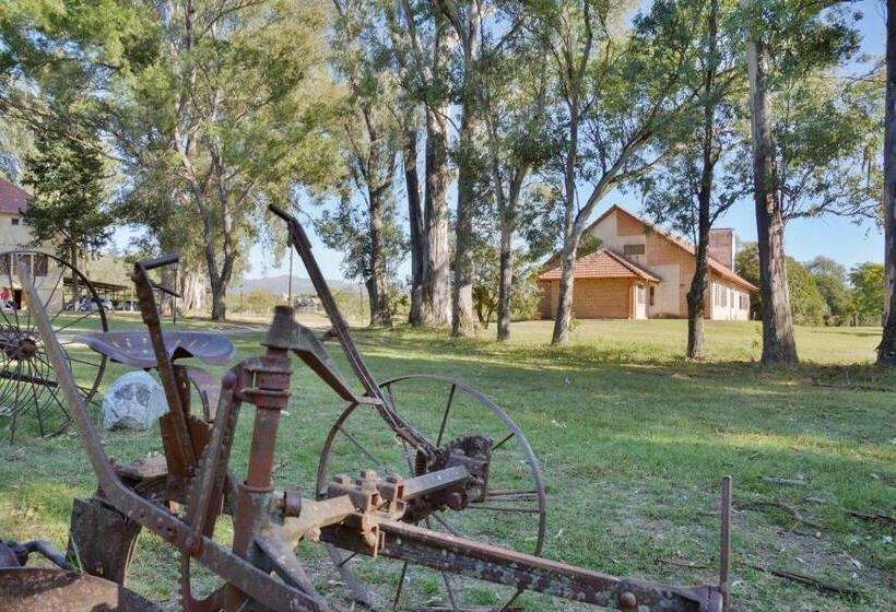 فندق Mariapolis Alta Gracia