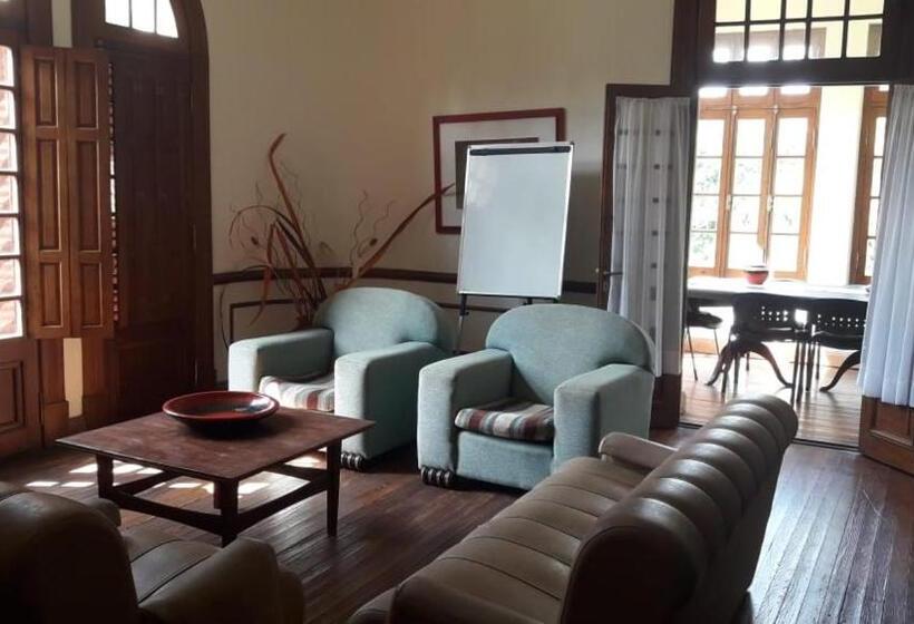 فندق Mariapolis Alta Gracia