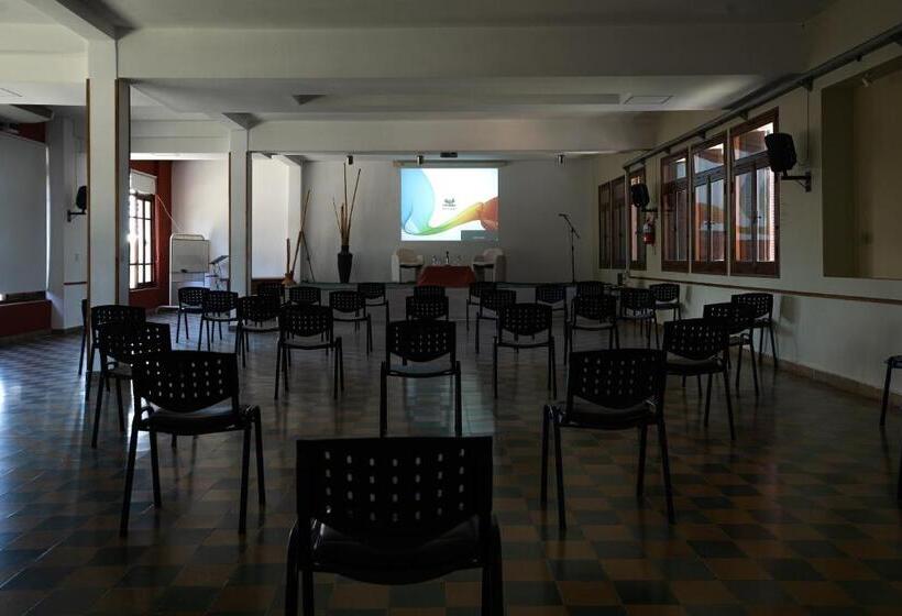 فندق Mariapolis Alta Gracia