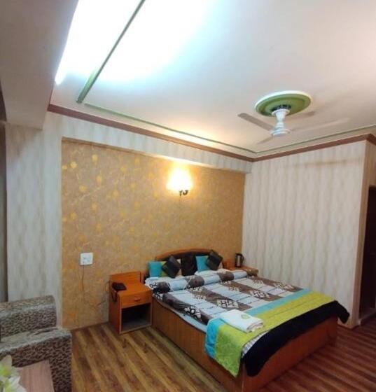 בית מלון כפרי Mehar Srinagar