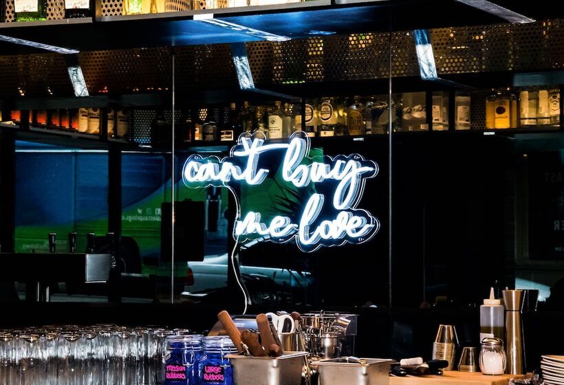 فندق Moxy Portland Downtown