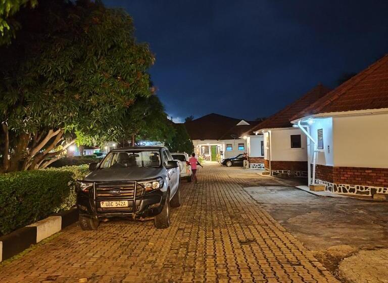 هتل Northern Pearl