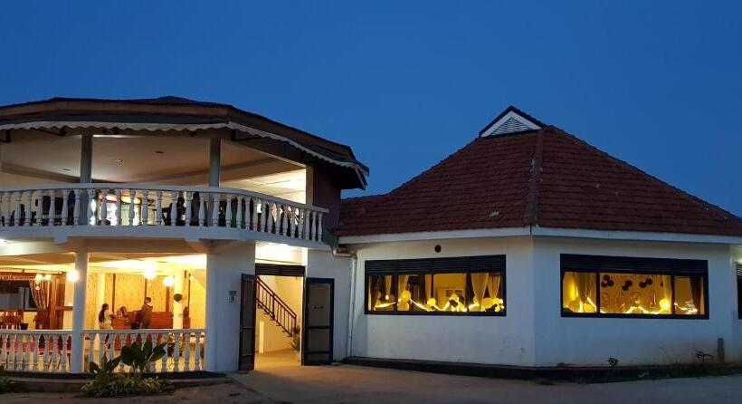 هتل Northern Pearl