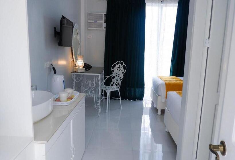 هتل Our Story Boutique