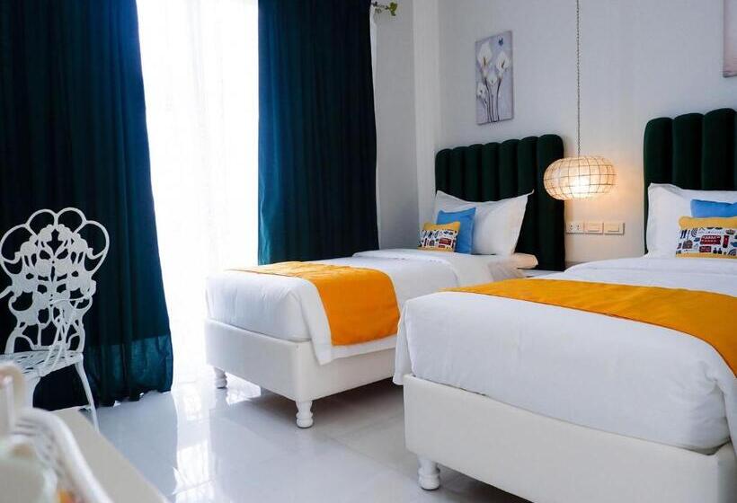 هتل Our Story Boutique