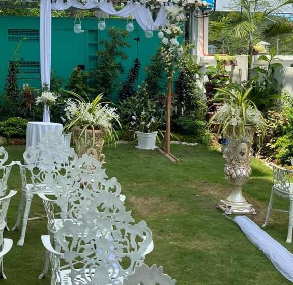 هتل Our Story Boutique