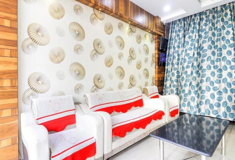 酒店 Oyo 77226  New Ss Inn