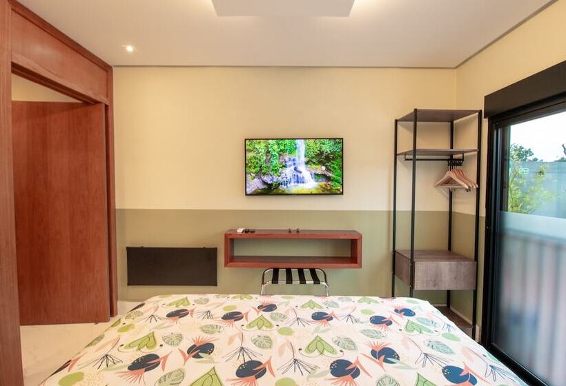 호텔 Pousada Flores Do Carmo