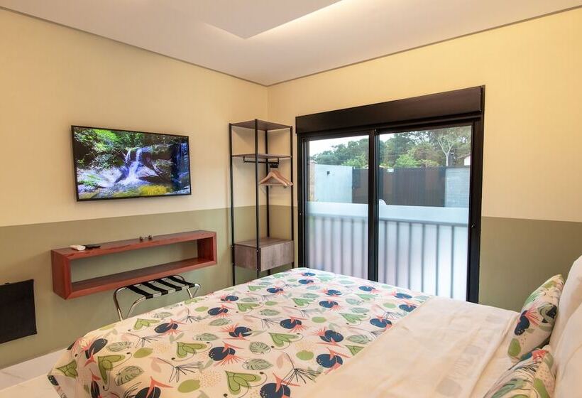 호텔 Pousada Flores Do Carmo