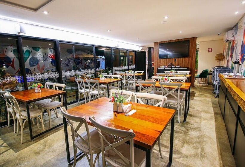 호텔 Pousada Flores Do Carmo