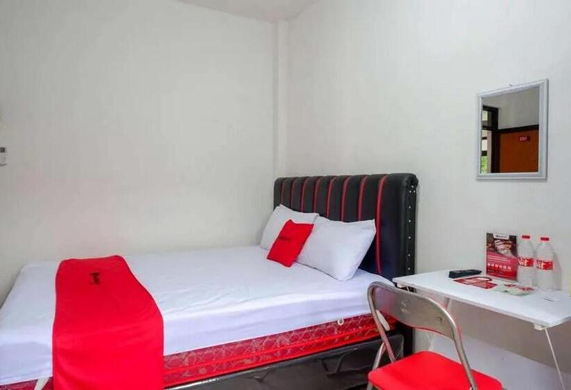 호텔 Reddoorz Syariah Near Universitas Jenderal Soedirman 2