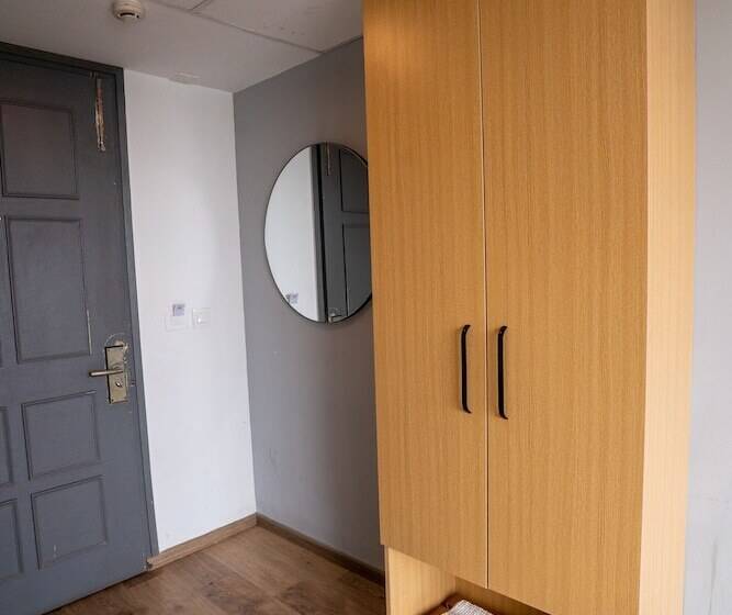 ホテル Terrazzo Suits