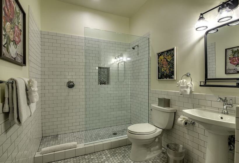 בית מלון כפרי The Clinkscale