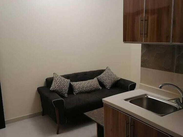 Iwan Alandalusia Hotel Suites Alrehab