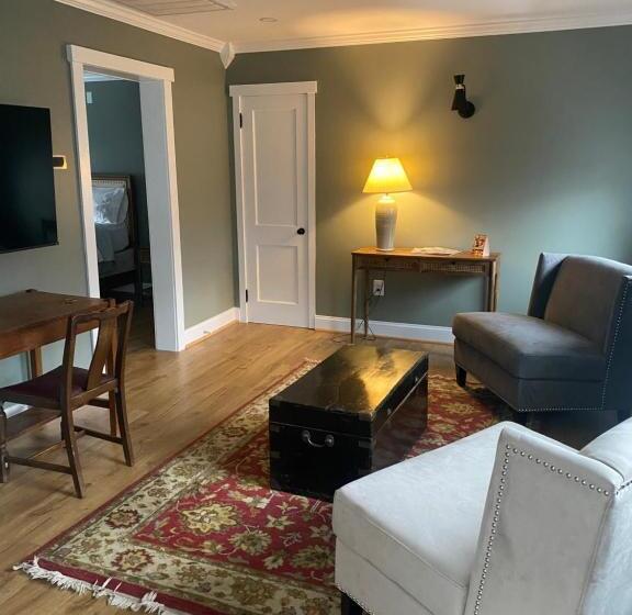 James Buchanan Hotel, Trademark Collection By Wyndham