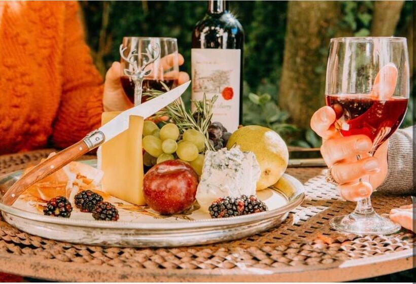 James Buchanan Hotel, Trademark Collection By Wyndham