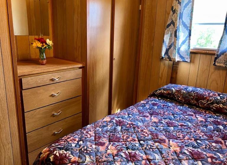 モーテル Waterway Inn