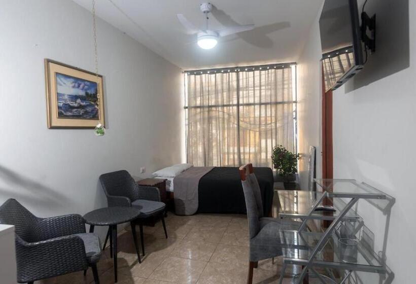 پانسیون Gran Imperial Avenida