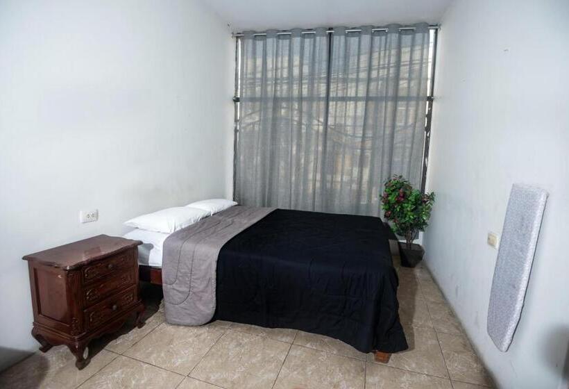 پانسیون Gran Imperial Avenida