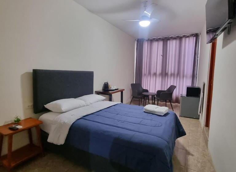 پانسیون Gran Imperial Avenida