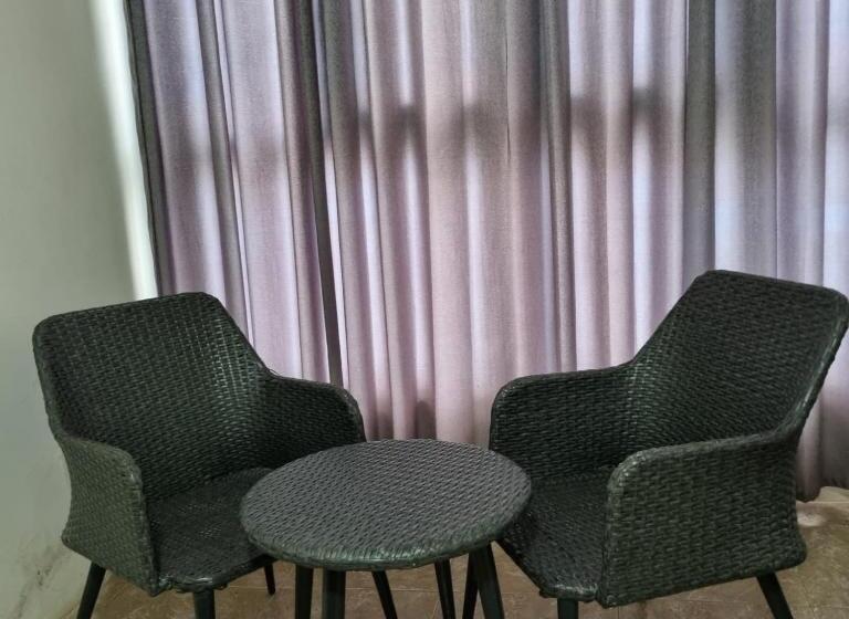 پانسیون Gran Imperial Avenida