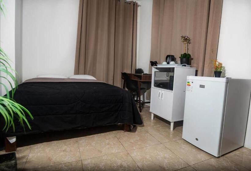 پانسیون Gran Imperial Avenida