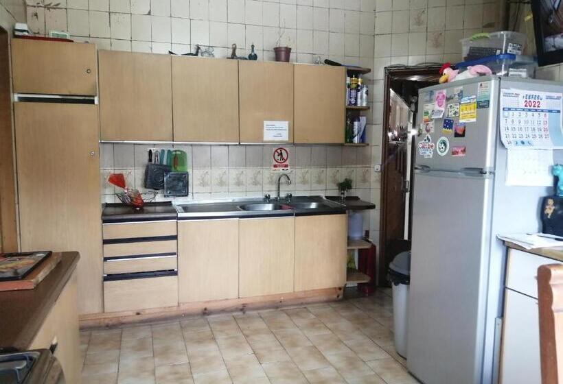 بنسيون Hostal Copiapó Puerto Montt