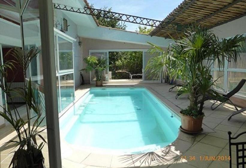 פנסיון La Maison Des Alpilles