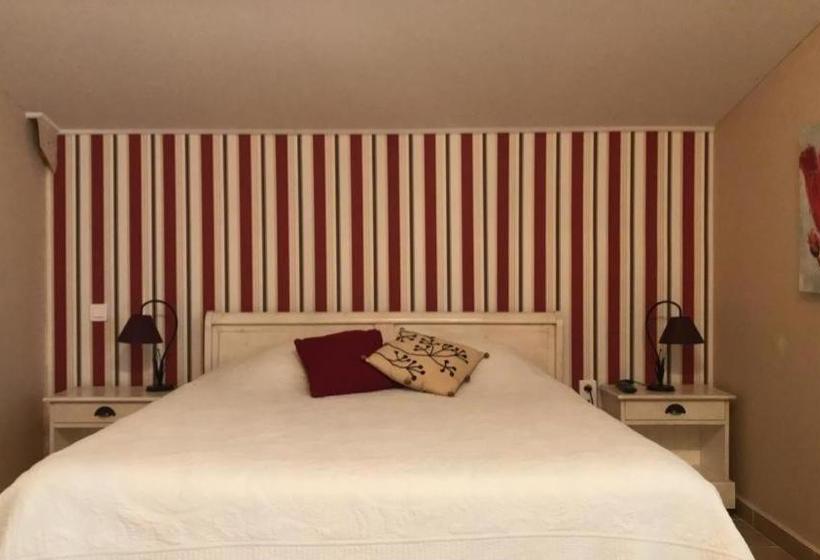 פנסיון La Maison Des Alpilles