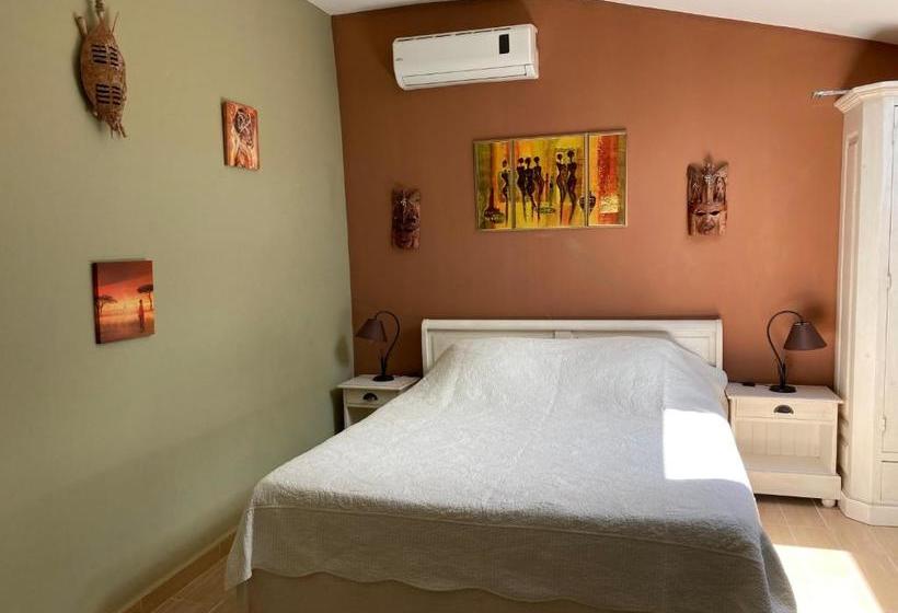 פנסיון La Maison Des Alpilles