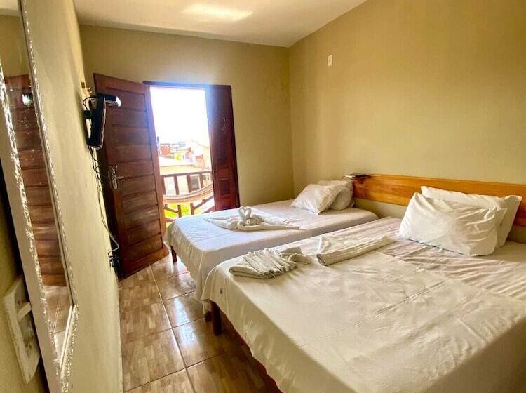 پانسیون Pousada Aguia Da Vila