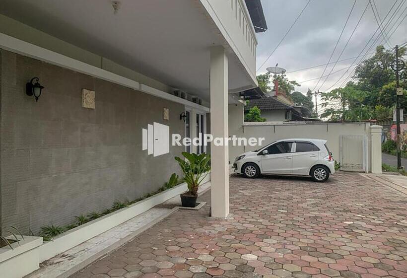 Reddoorz Syariah At Hotel Nuri Indah Dongkelan Yogyakarta