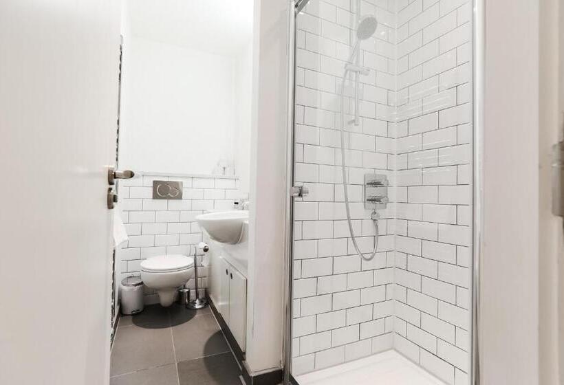 Stayinn Trafalgar Square