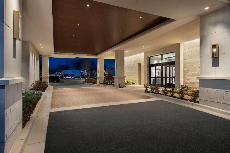 Valley Hotel Homewood Birmingham, Curio Collection By Hilton