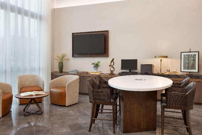 Valley Hotel Homewood Birmingham, Curio Collection By Hilton