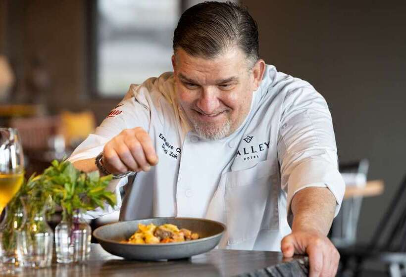 Valley Hotel Homewood Birmingham, Curio Collection By Hilton