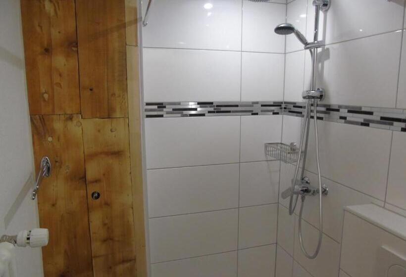 ユースホステル Room's Chez Beni