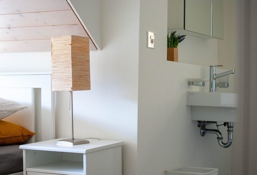 住宿加早餐 Budget Rooms Pilatus Alpnachstad