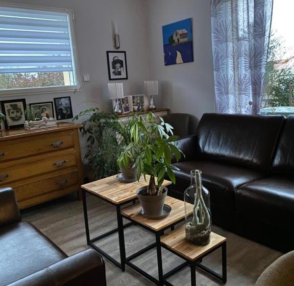 مبيت وإفطار Maison D'hôtes La Marie Pierre